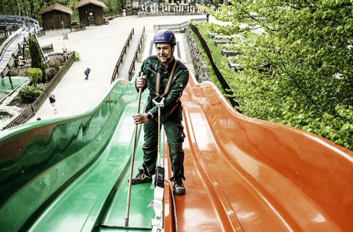 Der Parkpfleger im Freizeitpark Traumland: Halligalli den ganzen Tag