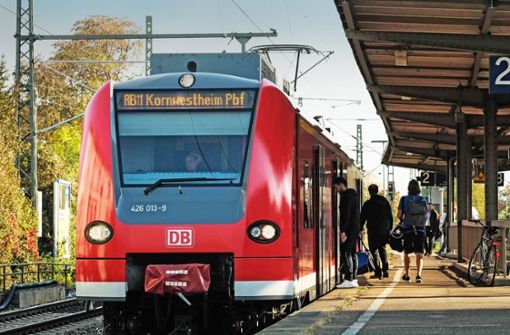 Die Schusterbahn fährt bisher nach Kornwestheim. Wird sie verlängert – und wohin: Richtung Bietigheim oder Richtung Markgröningen? Foto: Lichtgut/Max Kovalenko