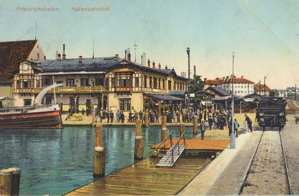 Der Hafenbahnhof von Friedrichshafen im Jahr 1900.
