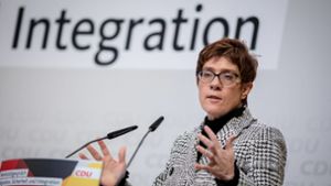 „Wir haben unsere Lektion gelernt“, sagt die neue CDU-Chefin Annegret-Kramp-Karrenbauer. Foto: dpa