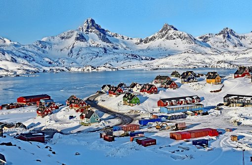 Tasiilaq ist das Verwaltungszentrum Ostgrönlands. In dem Ort  leben etwa 2000 Menschen. Foto: Martin Wein