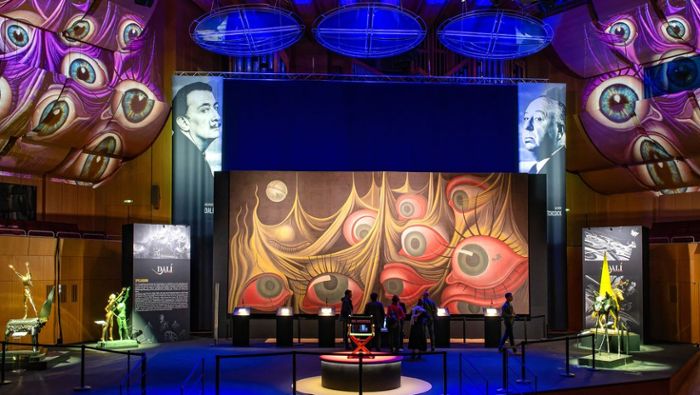 Filmgeschichte erleben: Dalí-Ausstellung 