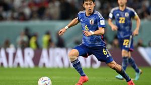 VfB-Kapitän Wataru Endo stand mit Japan im Achtelfinale. Foto: imago/Takamoto Tokuhara