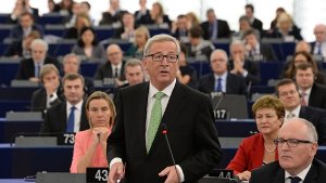 Jean-Claude Juncker zeigt sich in seinem Amt als EU-Kommissionspräsident tatkräftig. Foto: epa