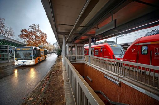 Die Zubringerbusse sollen exakter und in häufigerem  Takt auf die S-Bahn abgestimmt werden. Foto: Gottfried Stoppel