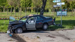 Heftiger Crash bei Hochdorf im Kreis Esslingen. Foto: 7aktuell.de/Simon Adomat