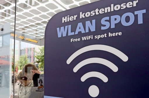 Wenn es nach dem Willen der CDU geht, kommt der öffentliche Internetzugang auch bald nach Bad Cannstatt. Foto: dpa