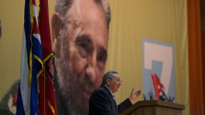 Kubas Staatschef Raúl Castro spricht beim Parteitag der Kommunistischen Partei von falschen Nostalgiegefühlen Foto: AFP