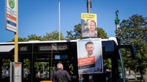 Gute Laune an der Bushaltestelle haben zurzeit nur die Wahlplakate. Foto: Lichtgut/Max Kovalenko