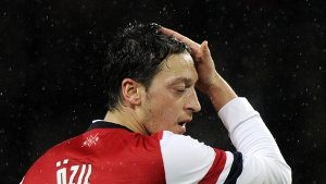 Özil fehlt Arsenal mehrere Wochen