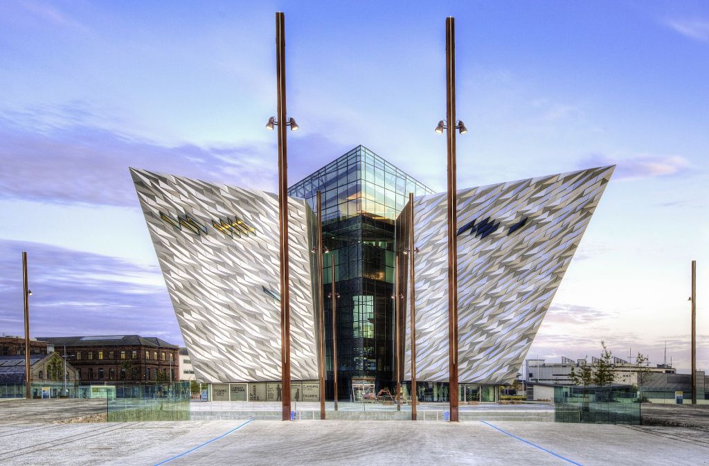 Das Titanic Museum in Belfast zieht viele Besucher an.