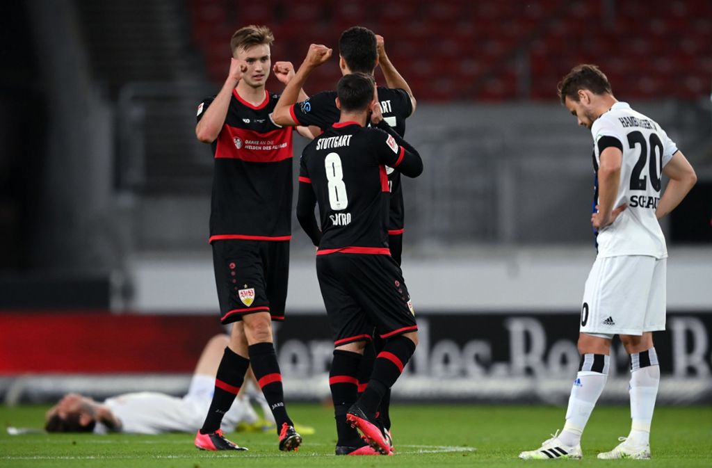 Im direkten Duell behielt der VfB Stuttgart gegen den Hamburger SV die Oberhand. Das Restprogramm der Aufstiegskandidaten im Überblick.