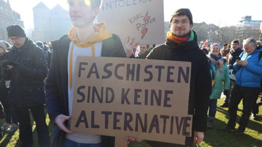 Schätzungsweise 20 000 Menschen demonstrierten am 20. Januar auf dem Stuttgarter Schlossplatz. Foto: 7aktuell.de/Andreas Werner