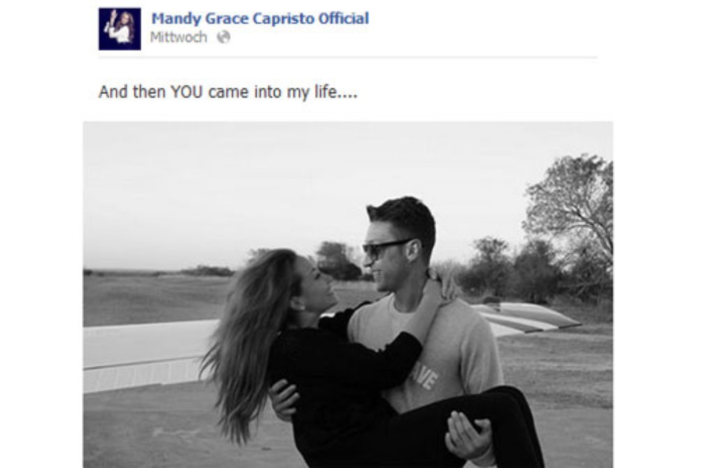 Mandy Capristo und Mesut Özil machen ihre Liebe offiziell - via Facebook und Twitter.