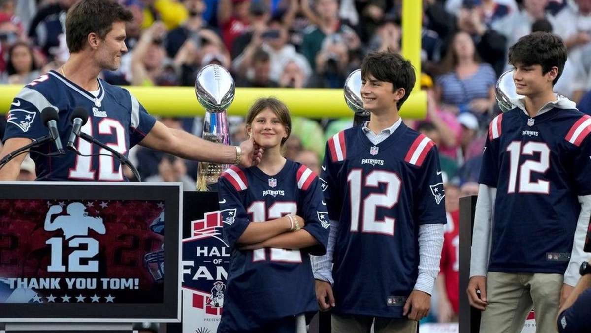 NFL-Star Tom Brady: Triumphaler Auftritt mit seinen Kids im Stadion