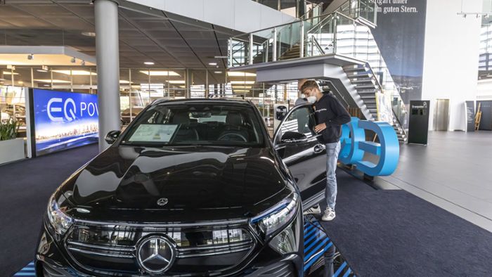 Stuttgarter sollen von 2026 an nur noch E-Autos kaufen