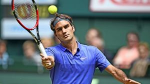 Federer schlägt in Stuttgart auf