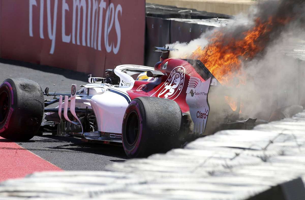 Le Castellet im Jahr 2018: Im  Training hat der Alfa-Romeo-Pilot  Marcus Ericsson  einen Unfall. Der Rennwagen brennt. Der Rennfahrer kann das Auto gerade noch rechtzeitig verlassen.