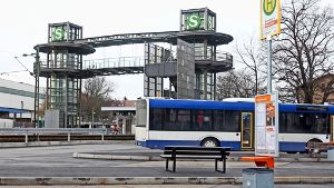 Der Busbahnhof ist  zentrales Element der Umgestaltungspläne   eines Areals, das  das Gewerbegebiet und die  Ditzinger Innenstadt verbindet. Foto: factum/Granville