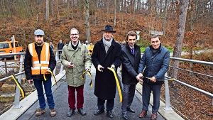 Stadt eröffnet offiziell die neue Brücke im Mahdental