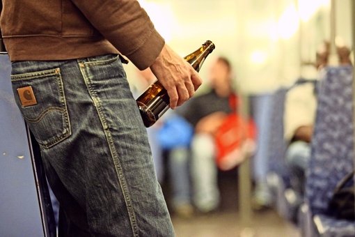 Alkoholgenuss an öffentlichen Plätzen - soll das erlaubt sein oder nicht? Foto: dpa