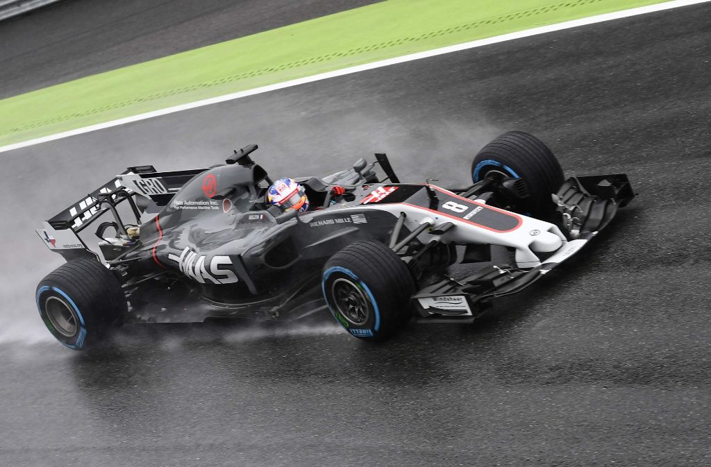 Der französische Fahrer Romain Grosjean drehte sich mit seinem Fahrzeug – daraufhin wurde das Rennen in Monza unterbrochen.