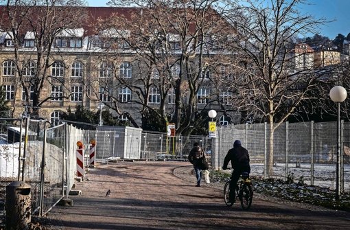 Der Weg zum Königin-Katharina-Stift  birgt für Schüler manche Unsicherheit. Foto: Lichtgut/Max Kovalenko