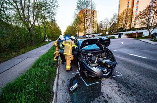 In Böblingen ist es am Freitagabend zu einem schweren Unfall gekommen. Foto: 7aktuell.de/Alexander Hald
