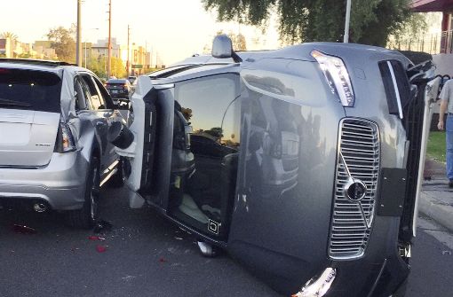 In Arizona hatte sich ein schwerer Unfall mit einem selbstfahrenden Auto von Uber ereignet. Foto: Tempe Police Department/AP