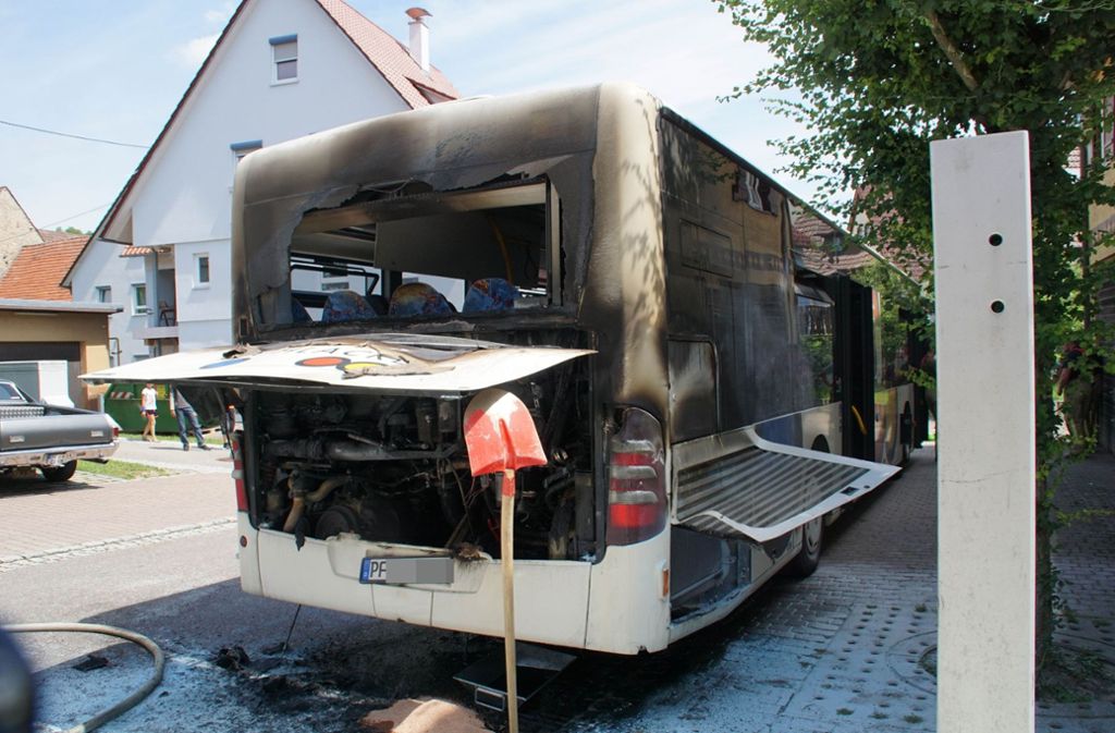 In Mühlacker ist ein Bus in Brand geraten.