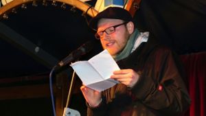 Paul Gilius hat den ersten Poetry Slam in Eliszis Theaterzelt gewonnen. Foto: Heike Armbruster