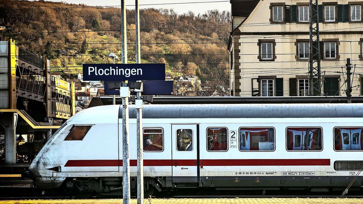 Bundespolizei in Plochingen: Mann bespuckt 21-Jährigen am Bahnhof