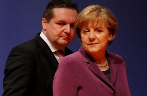 Kämpften Seite an Seite: Bundeskanzlerin Angela Merkel vergangegen Mittwoch mit Ministerpräsident Stefan Mappus auf einer Wahlkampfveranstaltung in Ludwigsburg. Foto: dpa