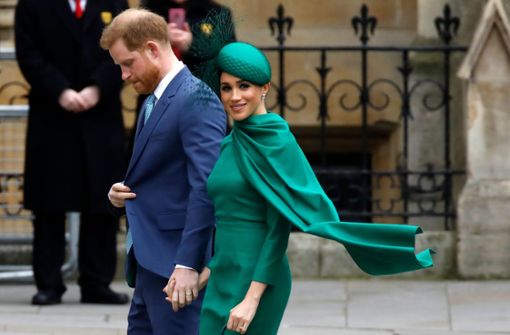 Hat Herzogin Meghan ihren Gatten im Griff? Das ist zumindest der Vorwurf des königlichen Fotografen. Foto: AFP/TOLGA AKMEN