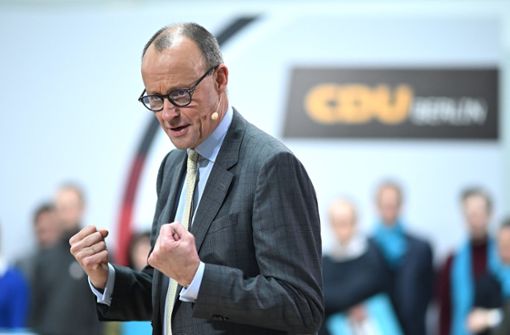 Der CDU-Vorsitzende Friedrich Merz dürfte angesichts der neuesten Umfragen zufrieden mit seiner Partei sein. Foto: dpa/Britta Pedersen