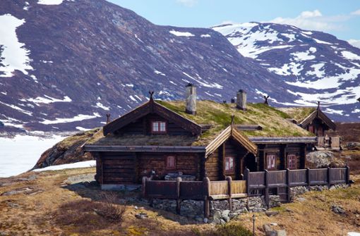 Die Abgeschiedenheit der norwegischen Bergwelt ist der Handlungsort von  Hansens Roman. Foto: Sergii Mostovyi - stock.adobe.com/MOSTOVYE