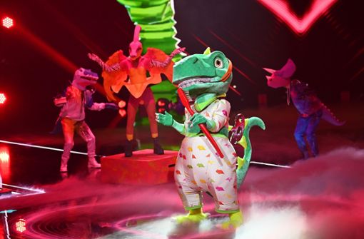 Die Staffel im Frühjahr konnte Sänger Sasha als  Dinosaurier  für sich entscheiden. Foto: dpa/Willi Weber