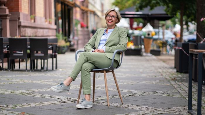 Susanne Panter sucht verschollene Angehörige: Plötzlich sitzen sich unbekannte Brüder   im gleichen Pullover gegenüber