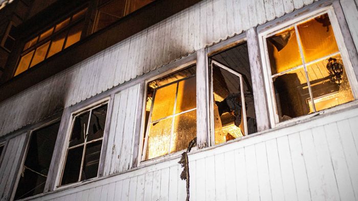 Stuttgart-West: Bewohnerin wird bei Brand verletzt