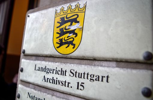 Ein 20-Jähriger muss sich vor dem Landgericht Stuttgart verantworten (Symbolbild). Foto: dpa