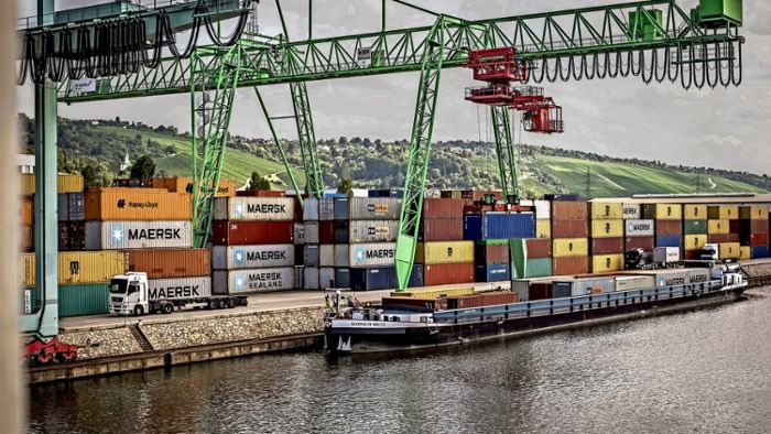 Reederei-Pleite stoppt Nachschub für Firmen