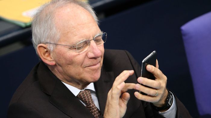 Proteste gegen Twitterverbot von Wolfgang Schäuble