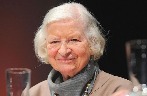 Die als P.D. James bekannte Autorin starb am 27. November 2014 im Alter von 94 Jahren. Foto: dpa