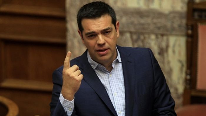 Tsipras tritt zurück