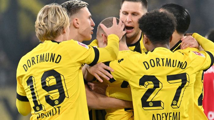 Dortmund nutzt Bayern-Patzer