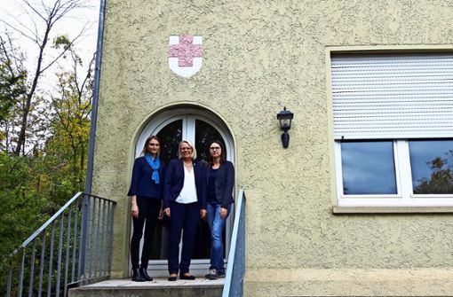 Von links: Schwester Janina Maier,  Oberin Susanne Scheck und Personalreferentin Katrin Kessler haben die Rückenstärkung vom Bezirksbeirat für ihre Pläne. Foto: Eva Funke