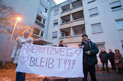 Bewohner kämpfen für den Erhalt der Klinikums-Wohnheime am Cannstatter Prießnitzweg. Die Stadt weist die Vorwürfe vehement zurück. Foto: Oliver Willikonsky - Lichtgut