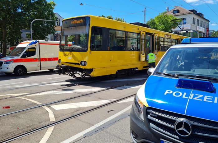 Stuttgart-Bad Cannstatt: Sechs Verletzte bei Stadtbahn-Unfall