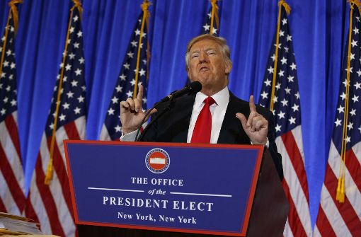 Donald Trump zeigte sich auf der ersten Pressekonferenz seit der Wahl gewohnt angriffslustig. Foto: AP