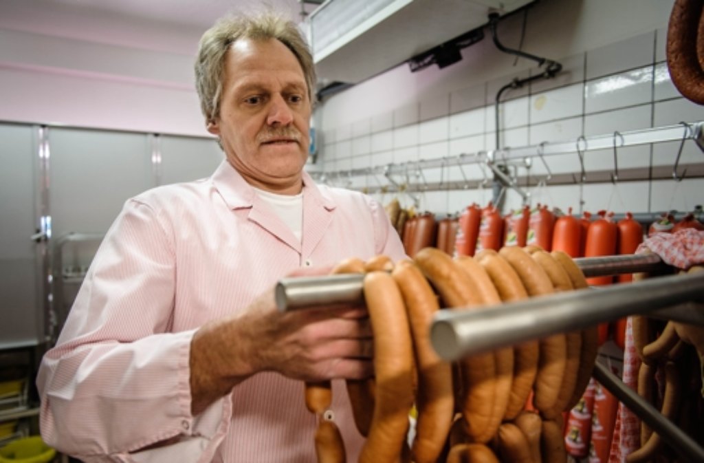 Für Werner Aupperle, Inhaber der Marbacher Metzgerei Morlock, lohnt sich die Schlachtung finanziell kaum.